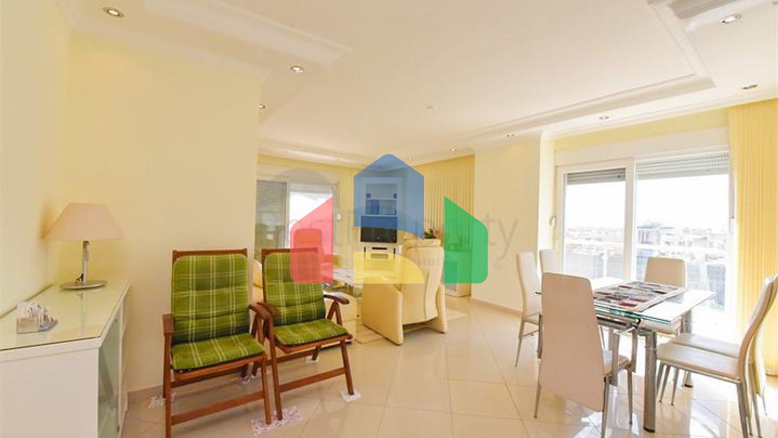 Квартира 3+1 в центре Алании