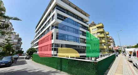 2+1 apartment with separate kitchen 50 meters from the sea in the center of Alanya