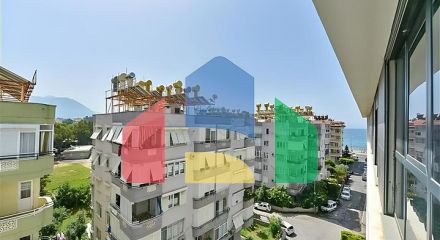 2+1 apartment with separate kitchen 50 meters from the sea in the center of Alanya