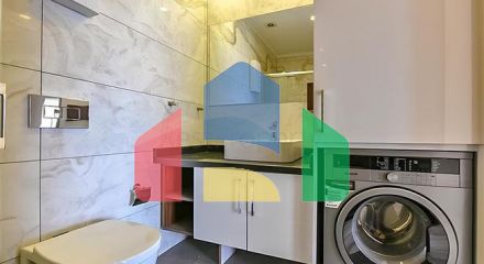 2+1 apartment with separate kitchen 50 meters from the sea in the center of Alanya
