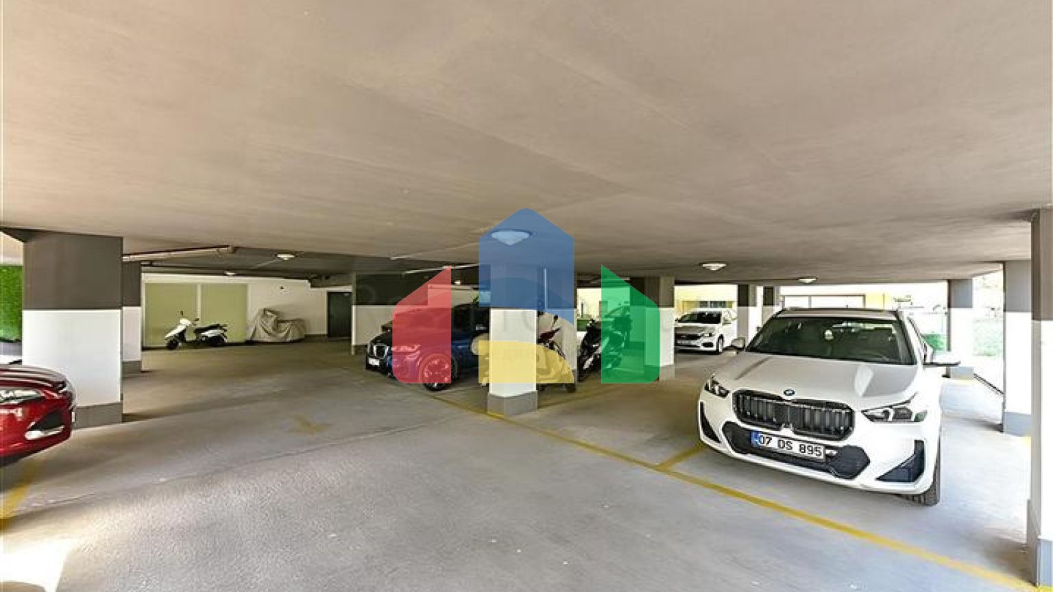 Квартира 2+1 с отдельной кухней в 50 метрах от моря в центре Алании