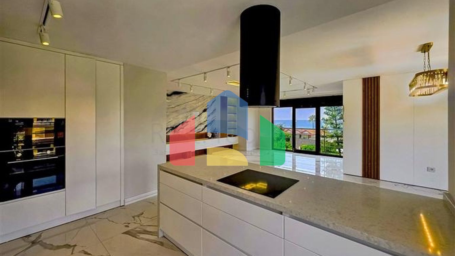 Ексклюзивні апартаменти плануванням 4+1 в унікальному комплексі центральної частини Аланья