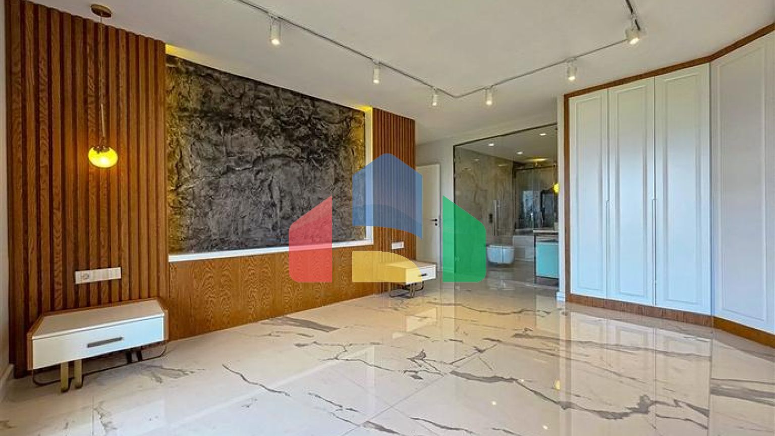 Ексклюзивні апартаменти плануванням 4+1 в унікальному комплексі центральної частини Аланья