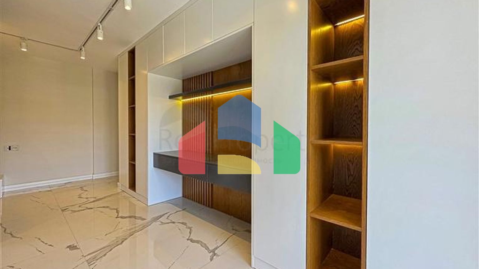 Ексклюзивні апартаменти плануванням 4+1 в унікальному комплексі центральної частини Аланья