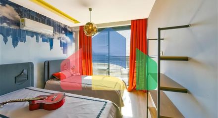 Вилла 5+1 с видом на море в центре Алании