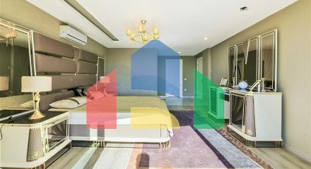 Вилла 5+1 с видом на море в центре Алании