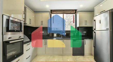 Вилла 5+1 с видом на море в центре Алании