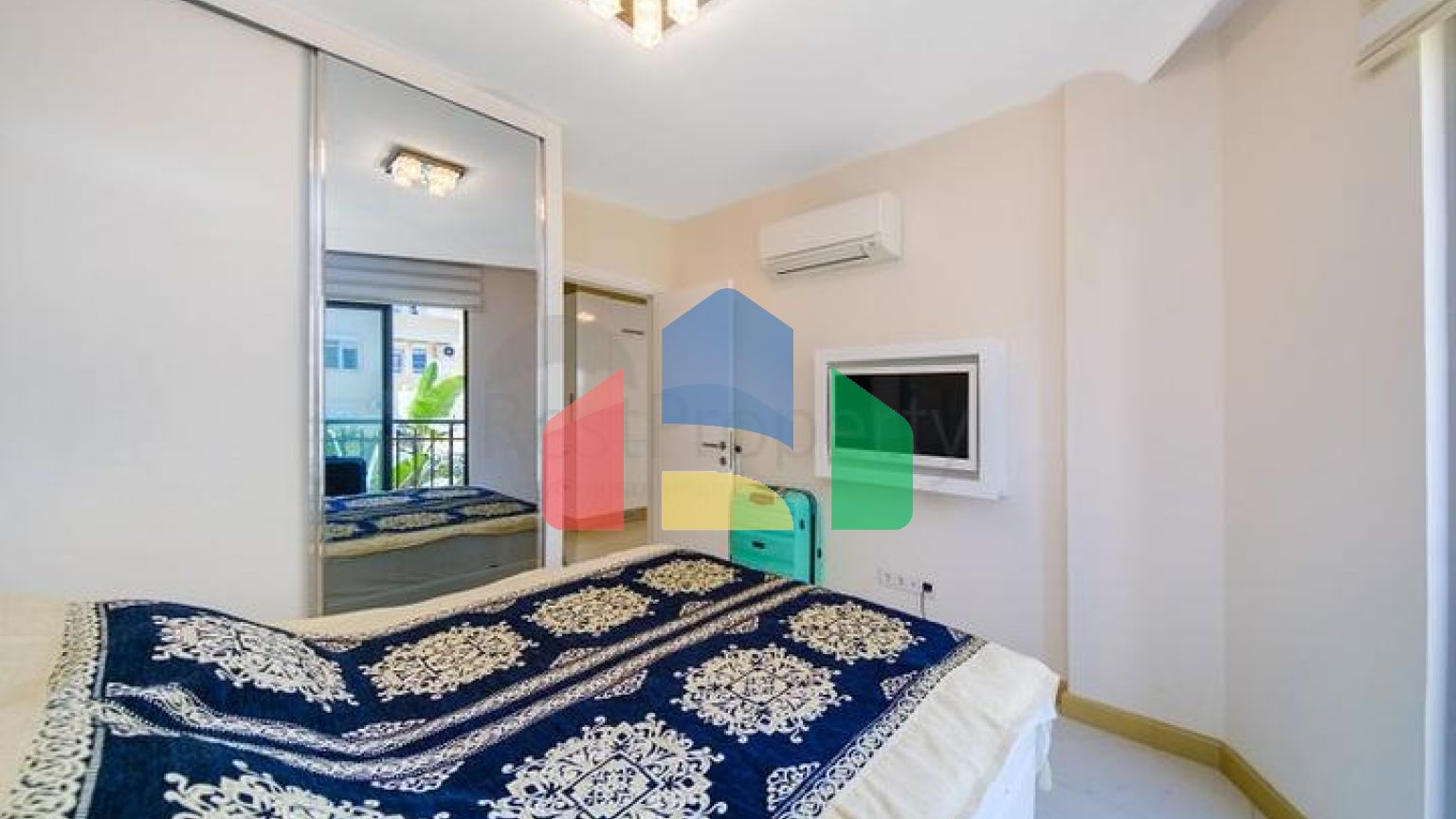 Уютная квартира в 800 метрах от пляжа Клеопатра