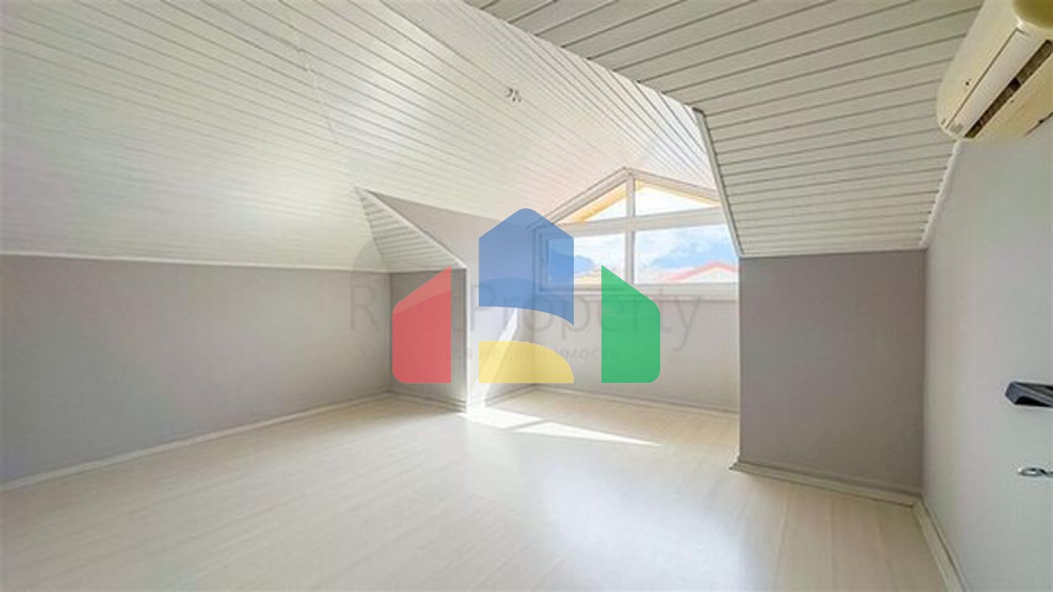 Квартира 3+1 в 200 м от моря в центре Аланьи