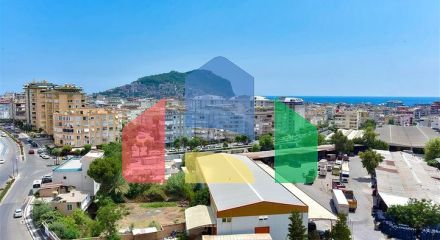 Трехкомнатный пентхаус в новом комплексе с видом на море