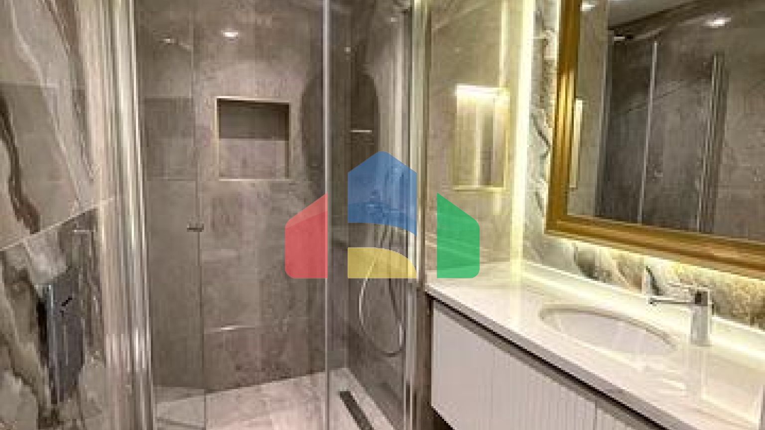 Двухкомнатная квартира в новом комплексе в районе Клеопатра