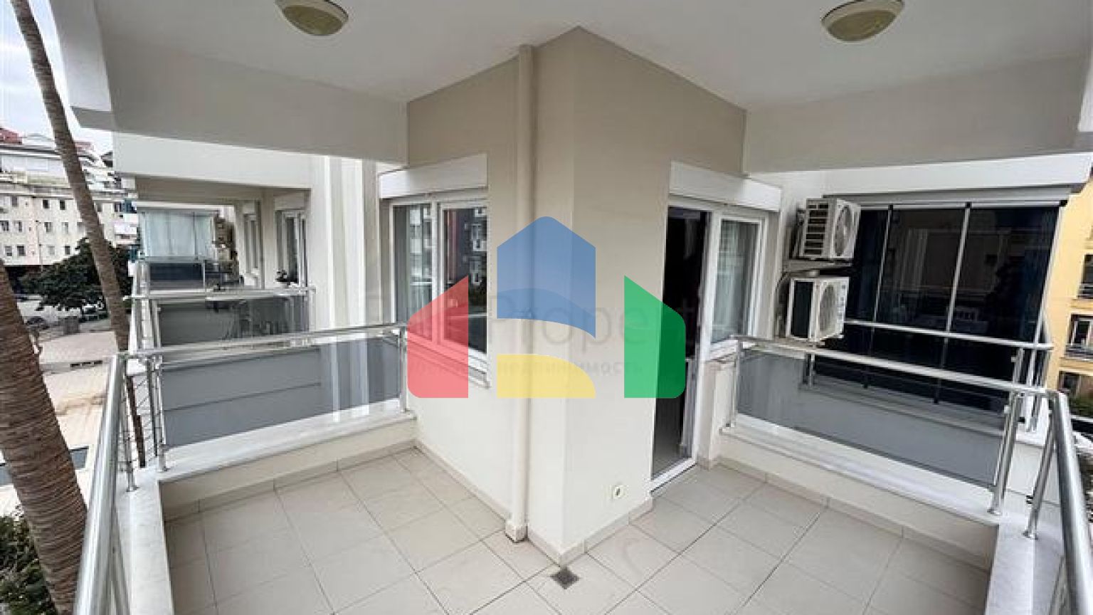 Квартира 1+1 в 300 метрах от пляжа Клеопатра.