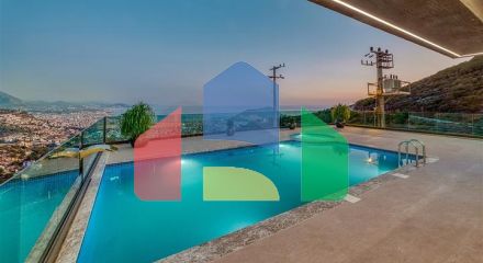 Розкішна вілли 4 + 1 з приголомшливим видом на всю Аланію