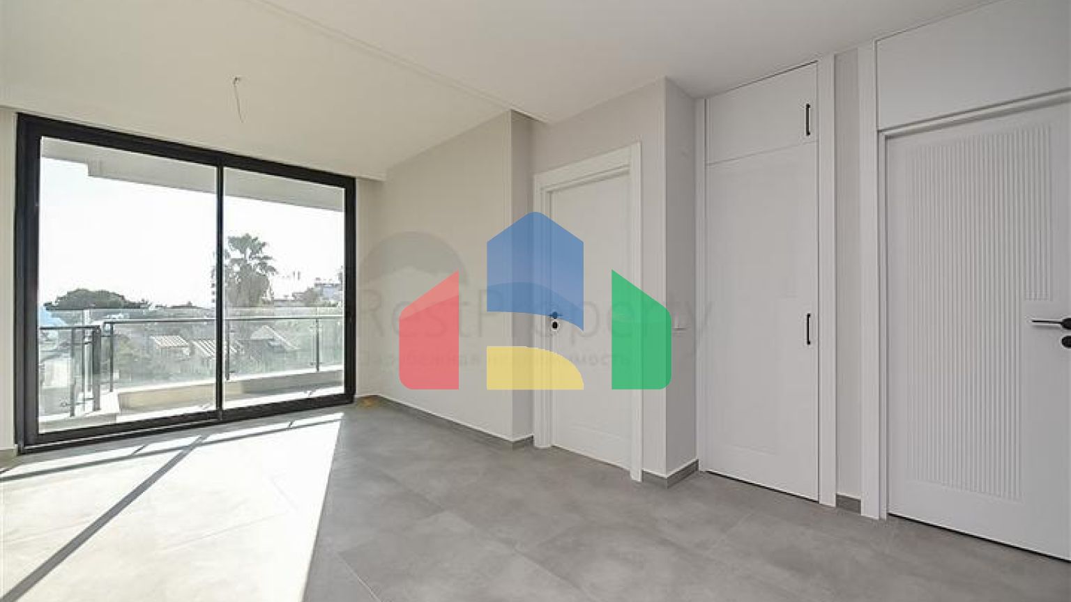 Квартира 1+1 в новом комплексе всего в 200 метрах от пляжа Клеопатры