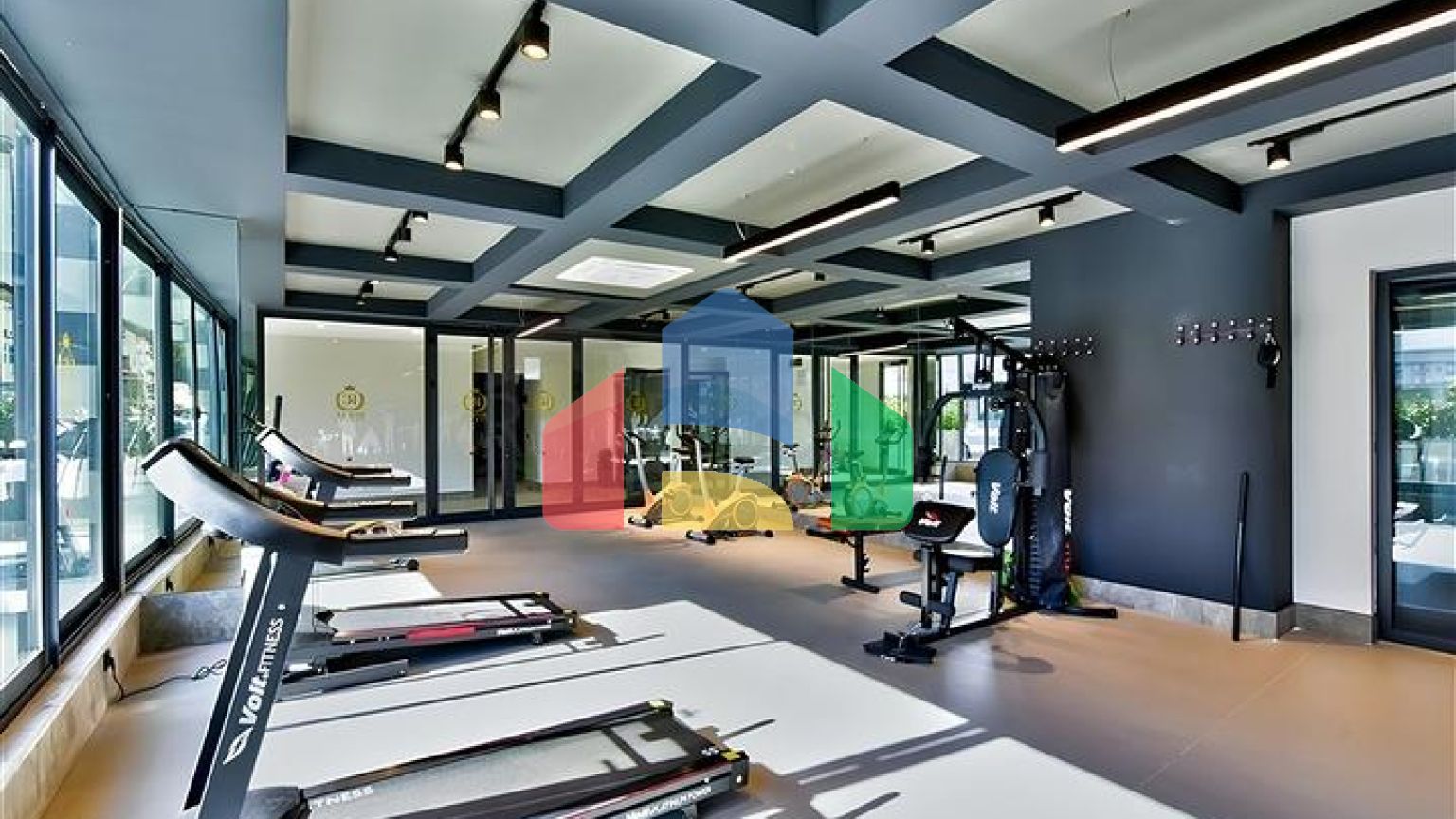 Трехкомнатный пентхаус в новом комплексе с видом на море