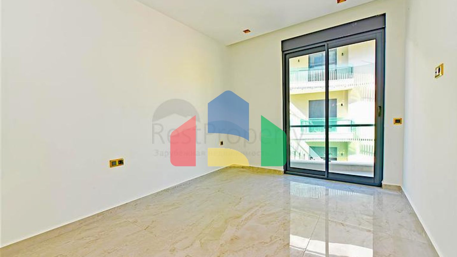 Сучасна квартира 2 + 1 в центрі Аланії-крокова доступність до моря і всієї інфраструктури