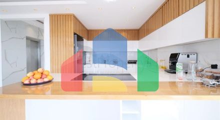 Розкішна вілла 5 + 1 з захоплюючим видом