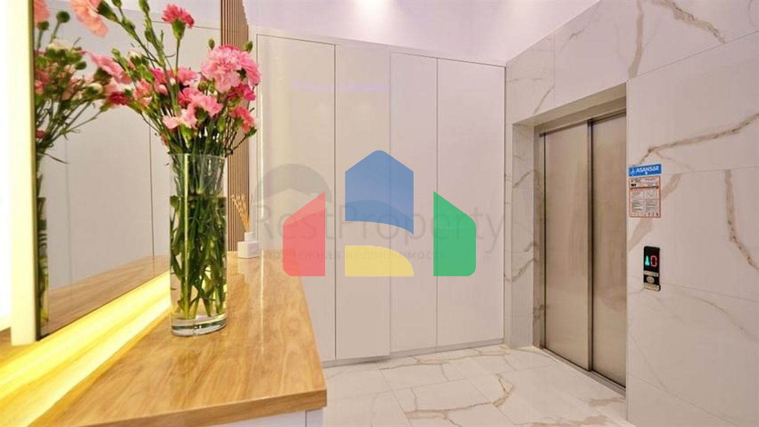 Розкішна вілла 5 + 1 з захоплюючим видом