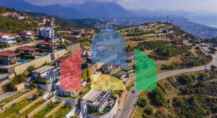 Простора двоповерхова вілла з панорамним видом на Середземне море