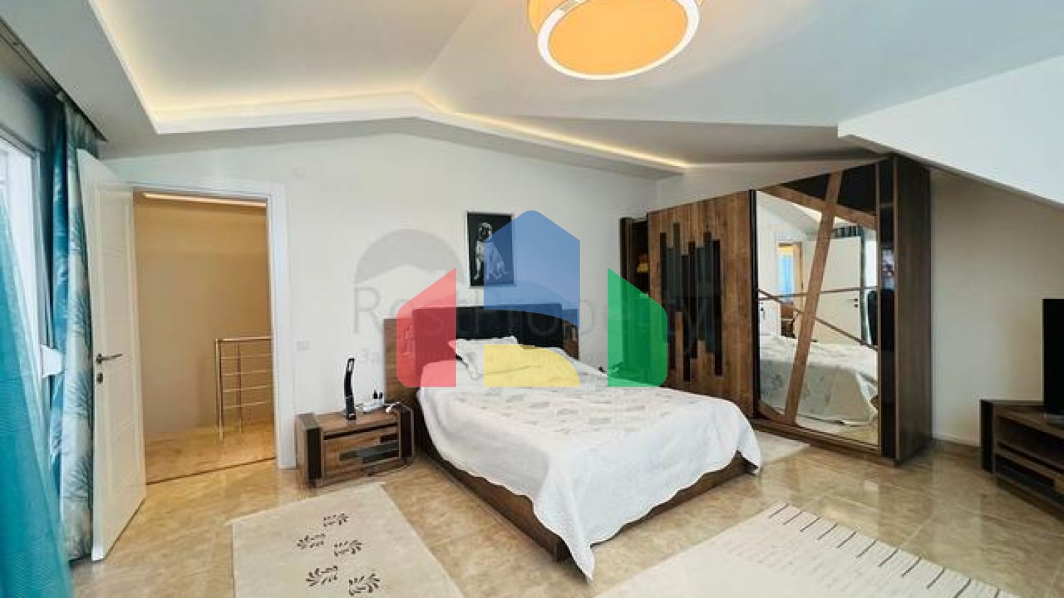 Розкішна квартира 3 + 1 в центрі Аланії