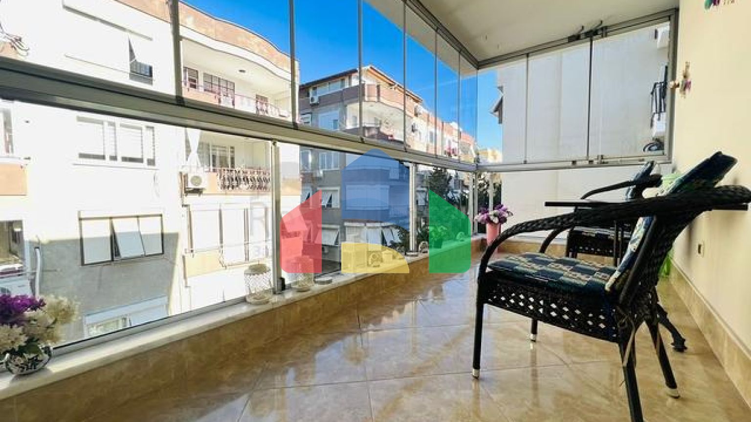 Розкішна квартира 3 + 1 в центрі Аланії