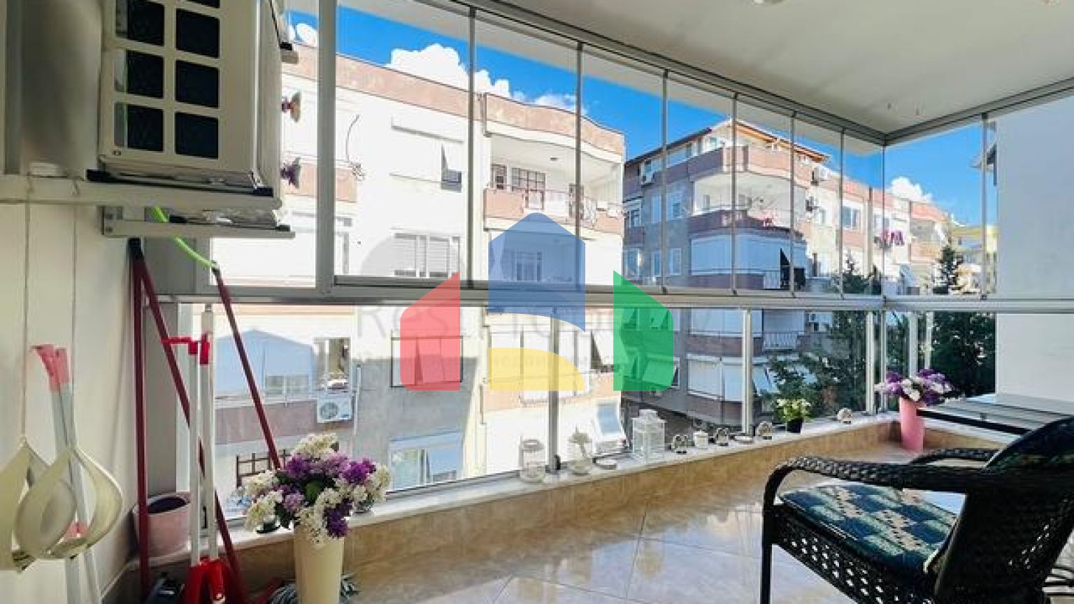 Розкішна квартира 3 + 1 в центрі Аланії