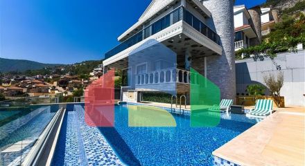 Furnished 3+2 villa in Bektash area