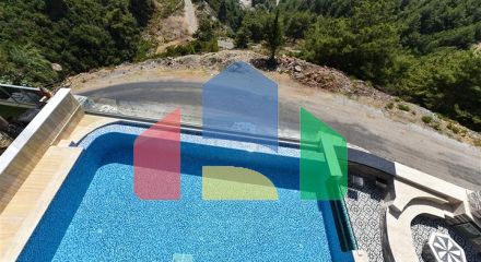 Мебльована вілла 3 + 2 в районі Бекташ