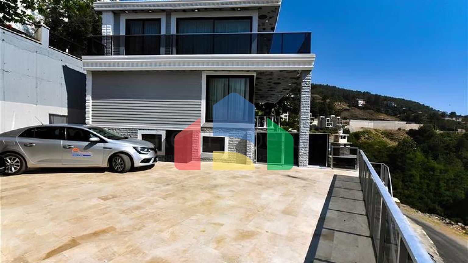 Мебльована вілла 3 + 2 в районі Бекташ