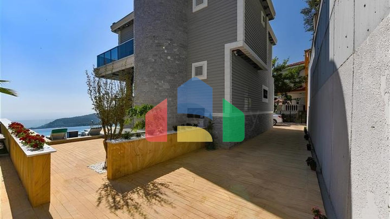 Мебльована вілла 3 + 2 в районі Бекташ