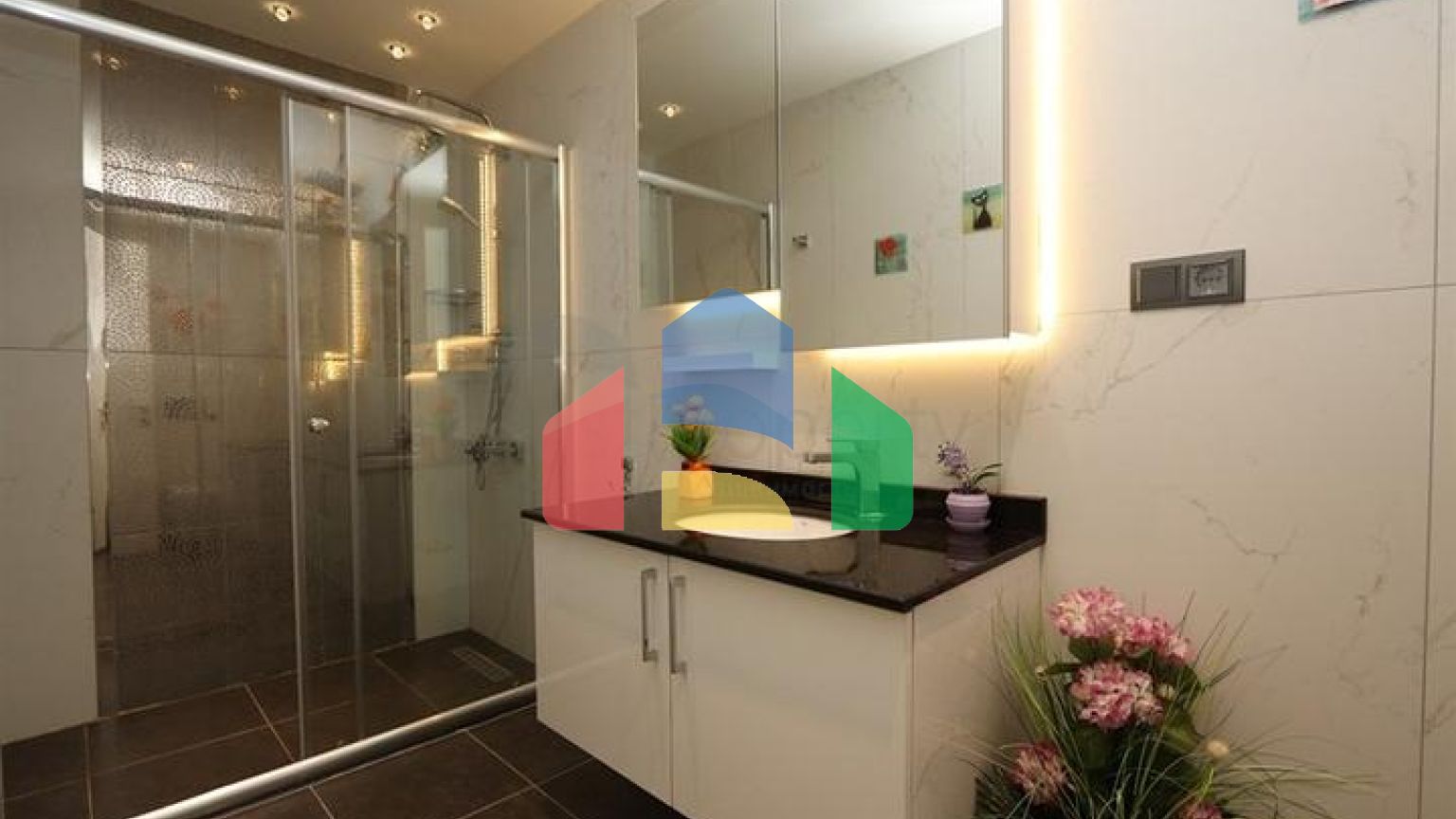 Трехкомнатная квартира в 300 метрах от пляжа Клеопатра