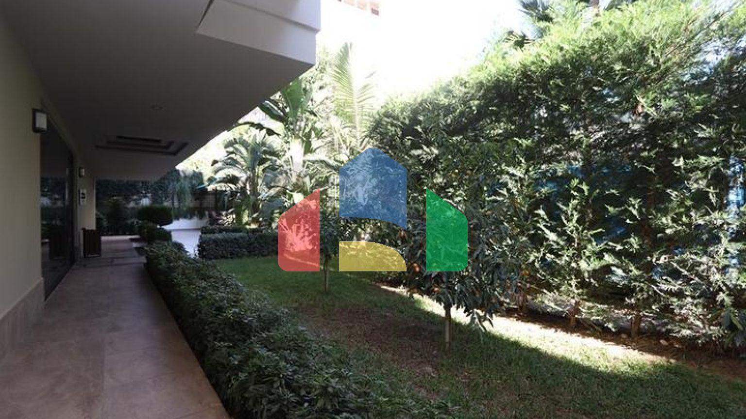 Трехкомнатная квартира в 300 метрах от пляжа Клеопатра