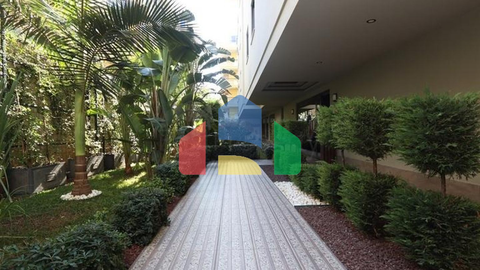 Трехкомнатная квартира в 300 метрах от пляжа Клеопатра