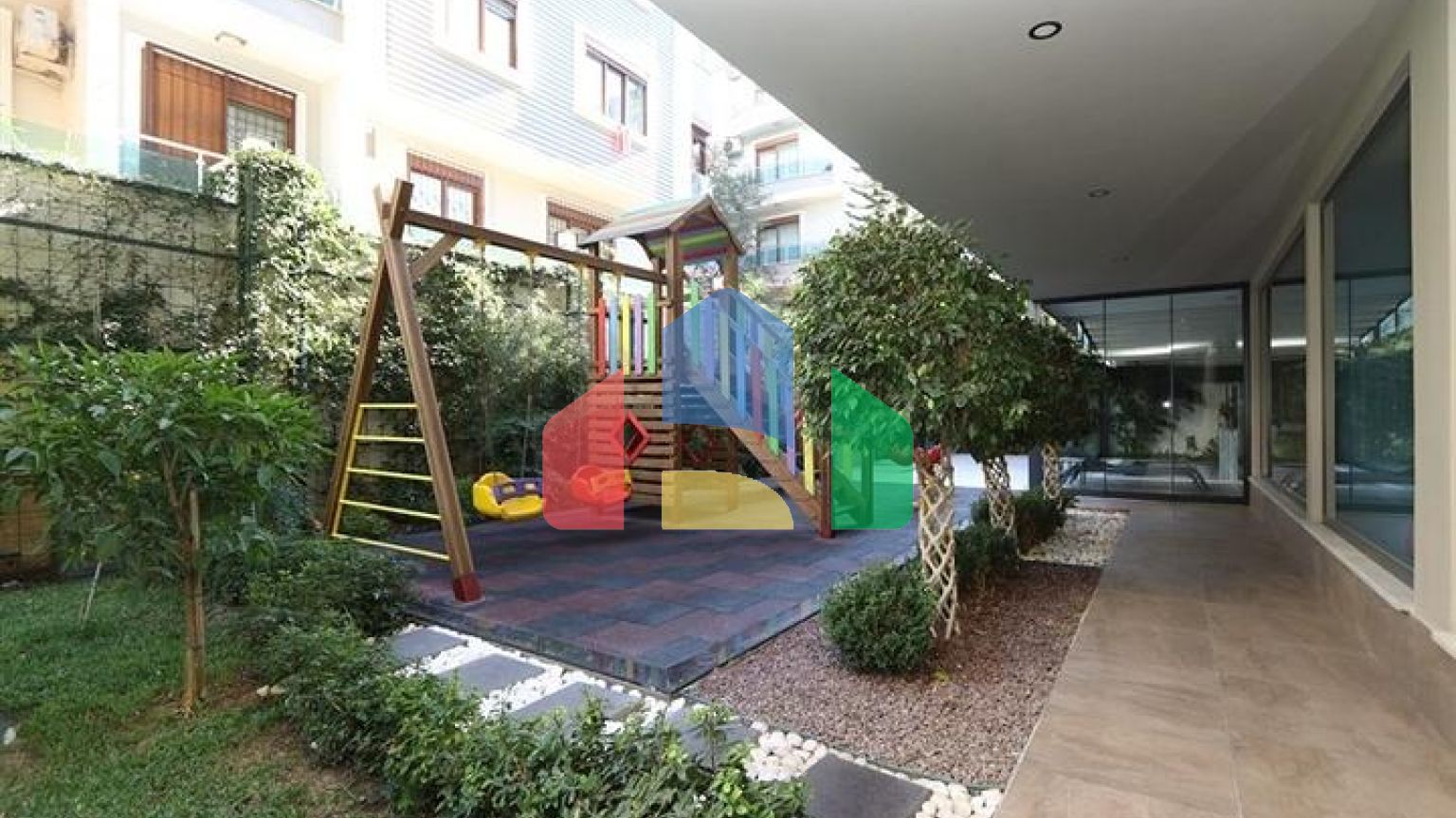 Трехкомнатная квартира в 300 метрах от пляжа Клеопатра