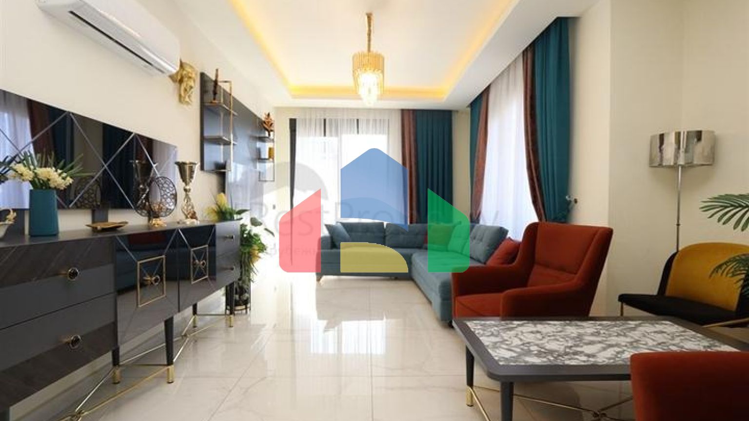 Трехкомнатная квартира в 300 метрах от пляжа Клеопатра