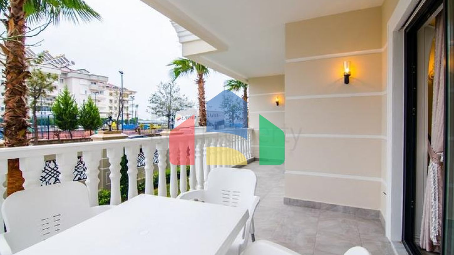 Элитная квартира 1+1 на первой береговой линии