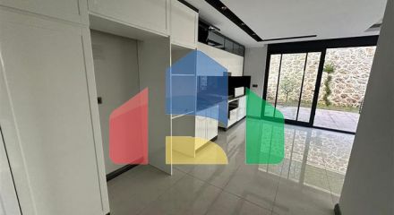 Сучасна квартира 2 + 1 в комфортабельному комплексі з інфраструктурою готелю