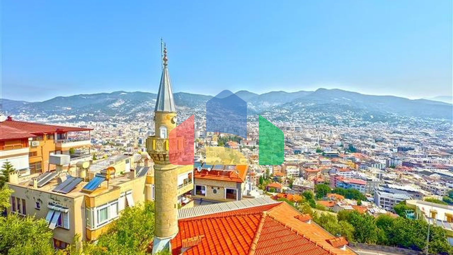 Затишна квартира з видом на море біля підніжжя аланійської фортеці