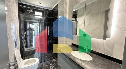 П'ятикімнатний дуплекс під громадянство з прямим видом на море і гори П'ятикімнатний дуплекс під громадянство з прямим видом на море і гори