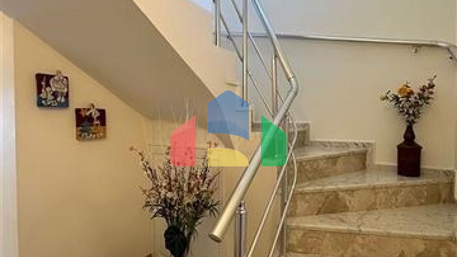 Вилла в центральной части Алании с видом на море