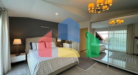 Вилла в центральной части Алании с видом на море