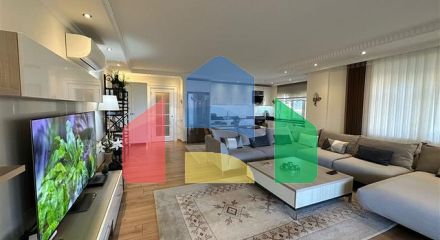 Вилла в центральной части Алании с видом на море