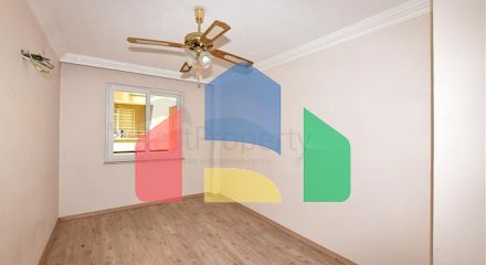 Велика квартира 3 + 1 в центрі Аланії