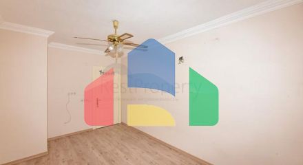 Велика квартира 3 + 1 в центрі Аланії