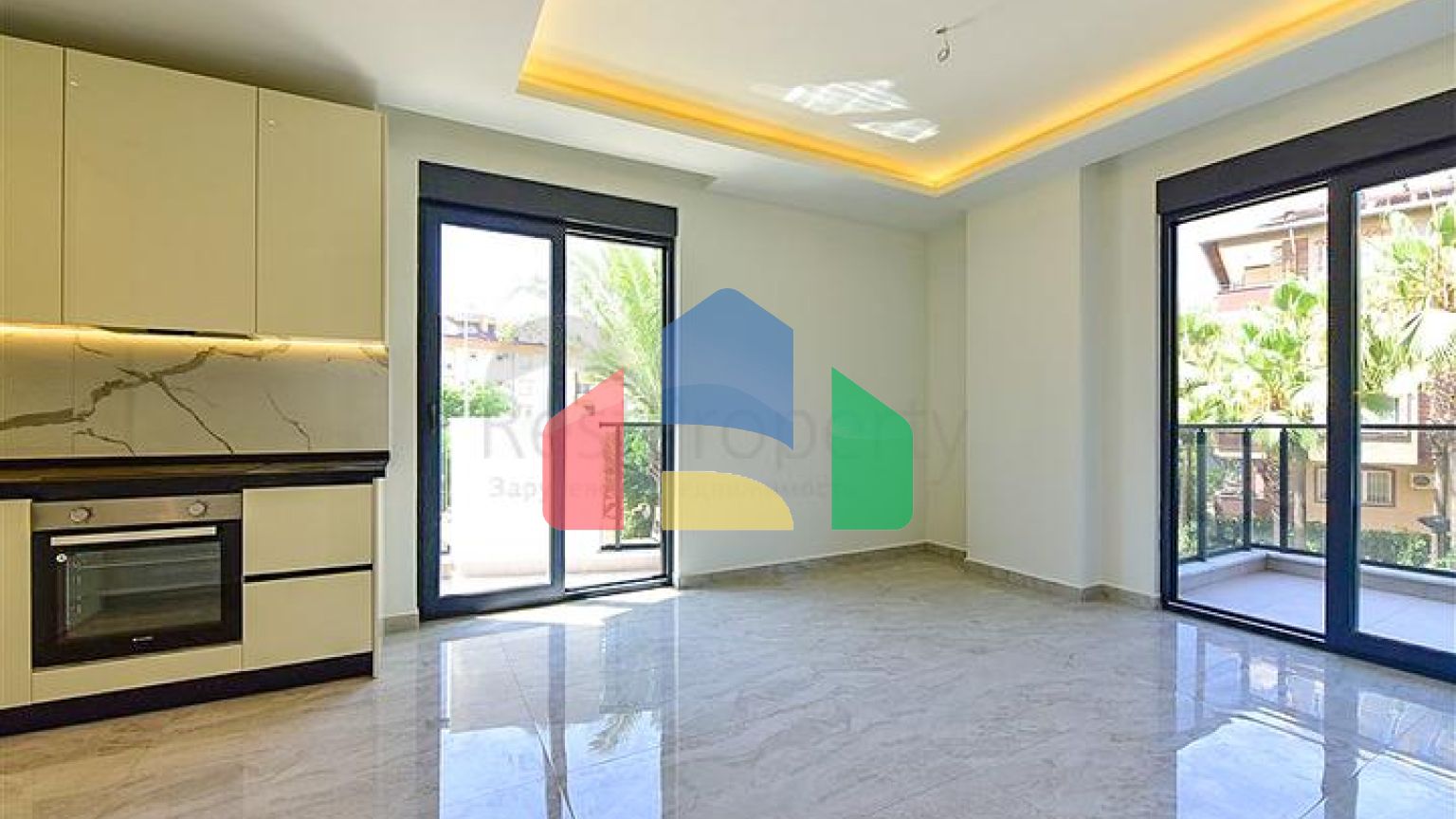 Квартира 1+1 в новом комплексе всего в 400 м от моря в центре Алании