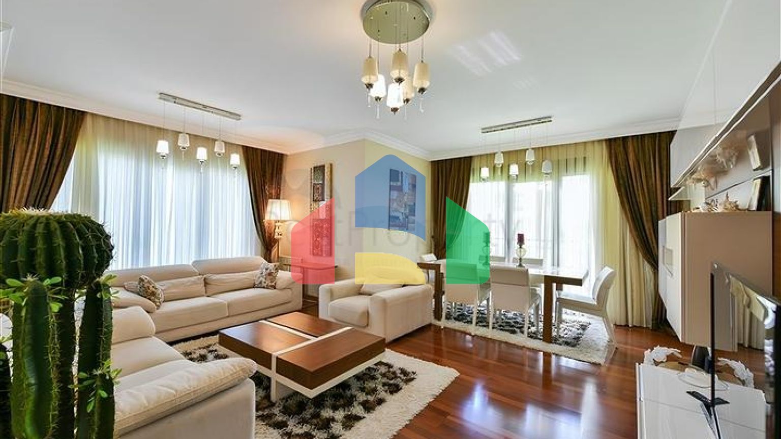 Квартира 3+1 в комплексе на первой береговой линии собственным пляжем