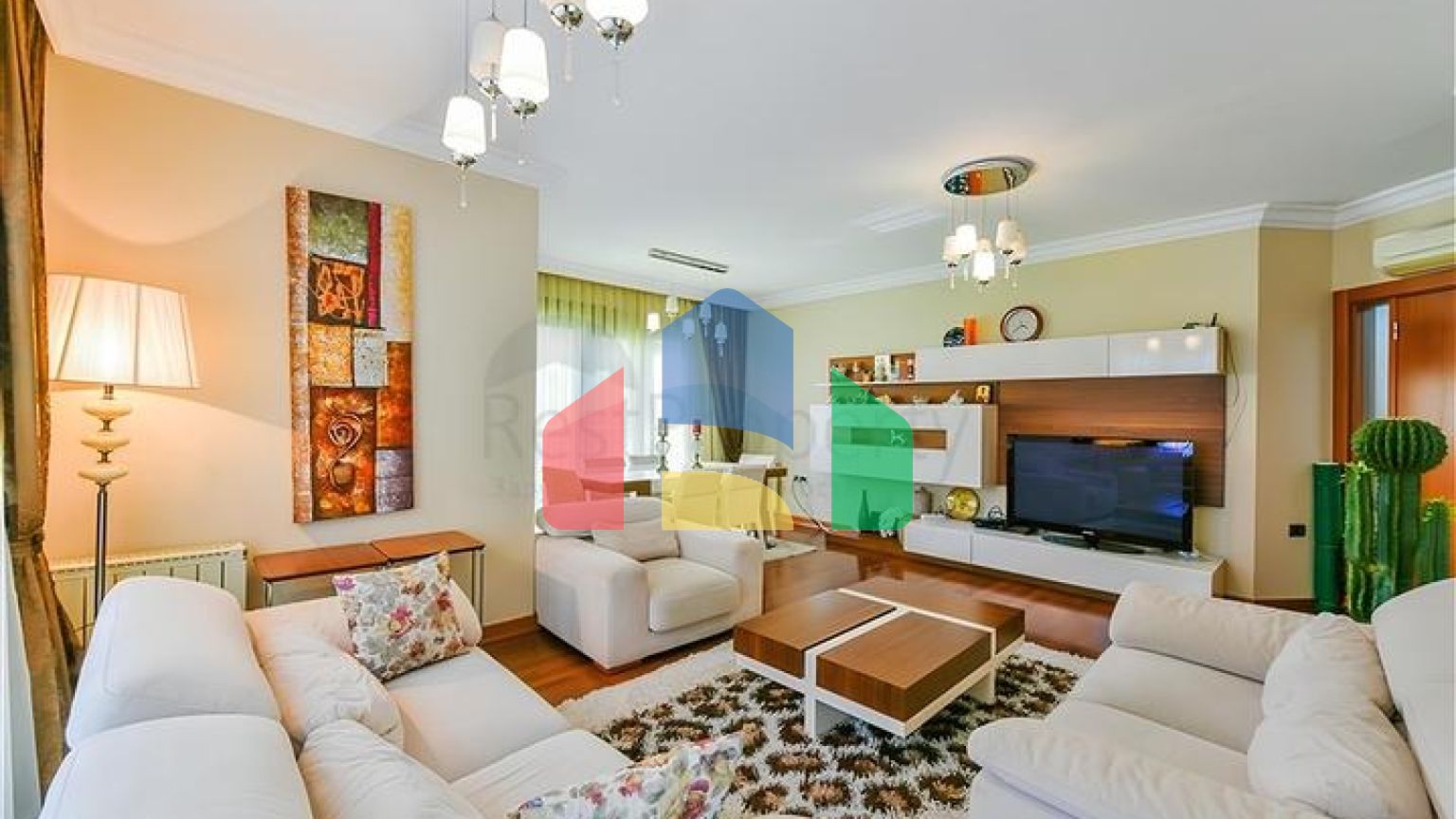 Квартира 3+1 в комплексе на первой береговой линии собственным пляжем