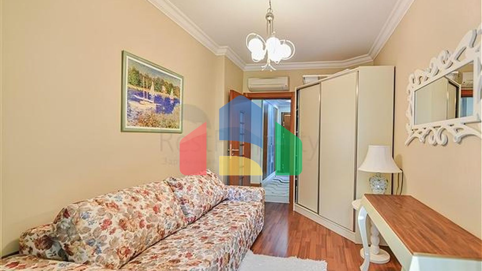 Квартира 3+1 в комплексе на первой береговой линии собственным пляжем