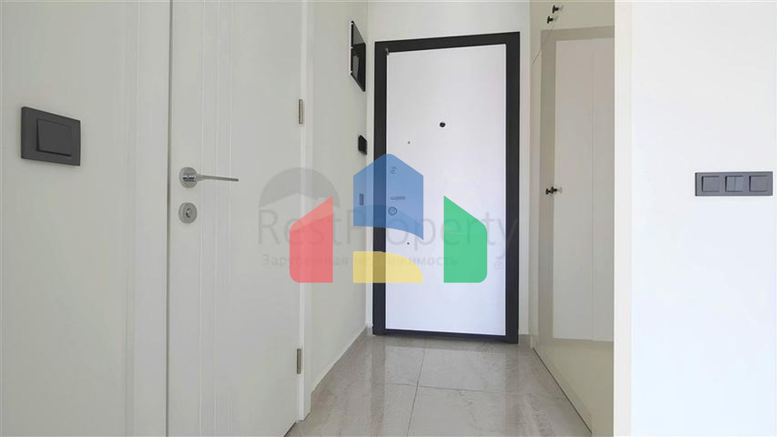 Сучасна квартира 1 + 1 в новому комплексі з видом на море в центрі Аланії