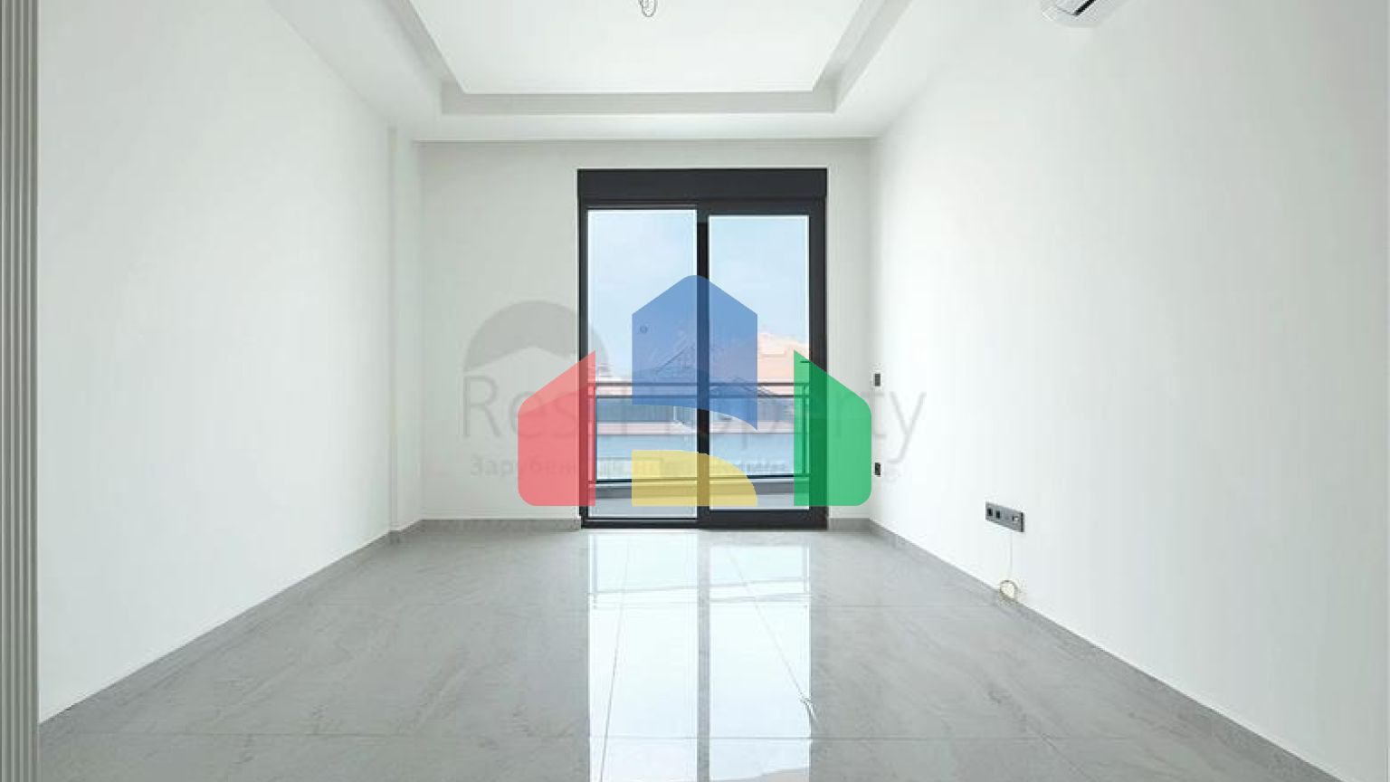 Сучасна квартира 1 + 1 в новому комплексі з видом на море в центрі Аланії